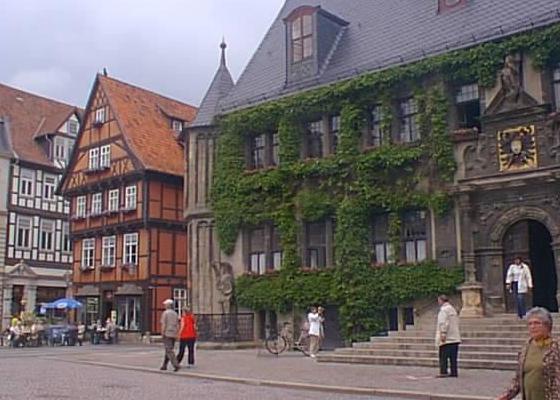 Hoken und Rathaus