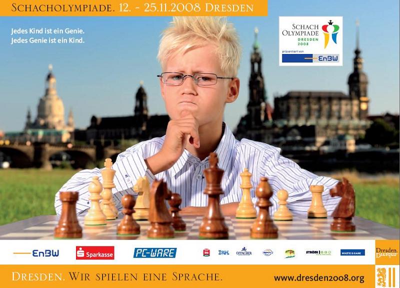 Imageplakat der Schacholympiade
    Vor der Kulisse der achtjährige Dresdner Tim Wagner